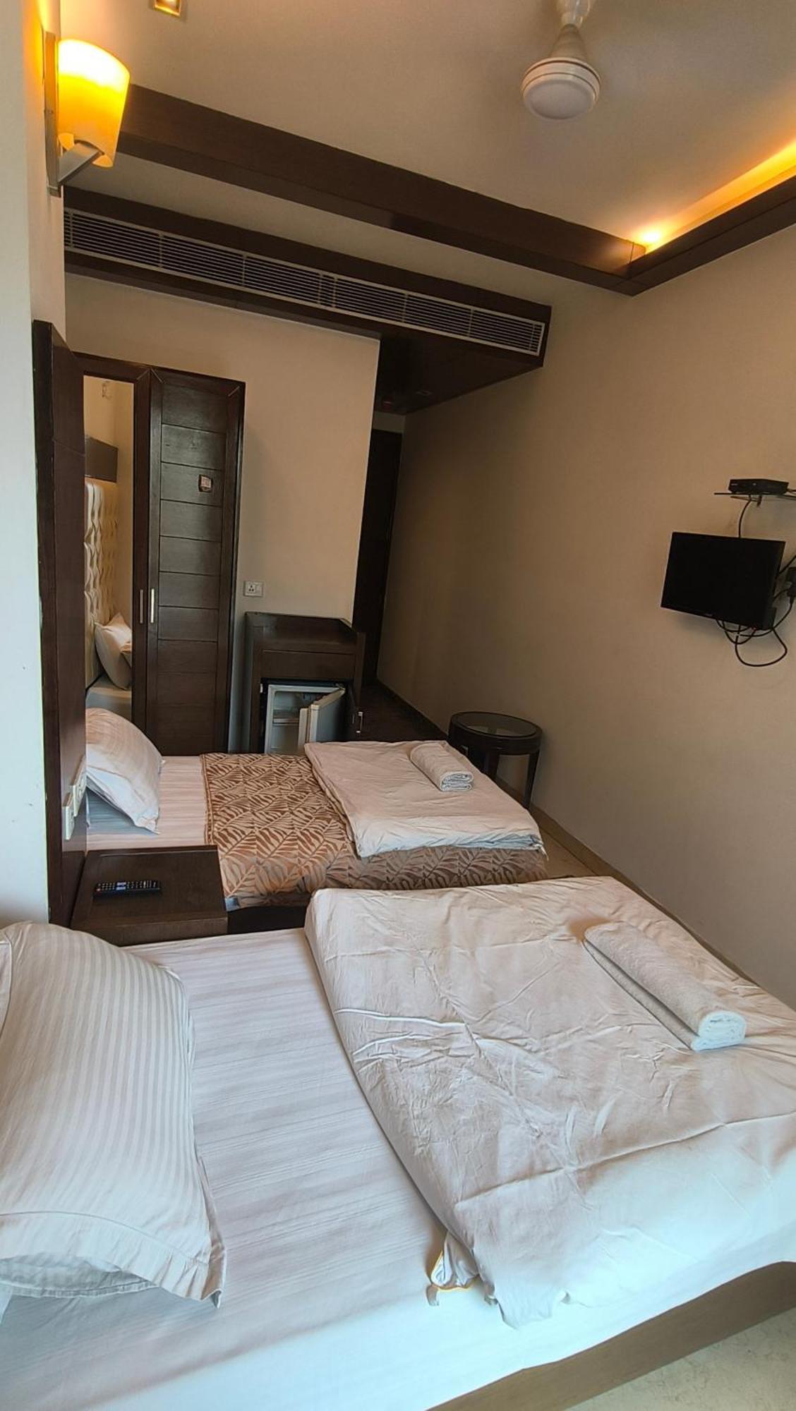 Metropolis Tourist Home Paharganj New Delhi Extérieur photo